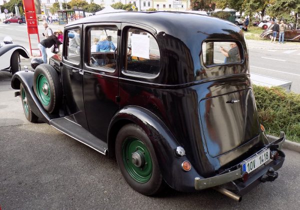 Armstrong Siddeley 12 Plus - Image 4