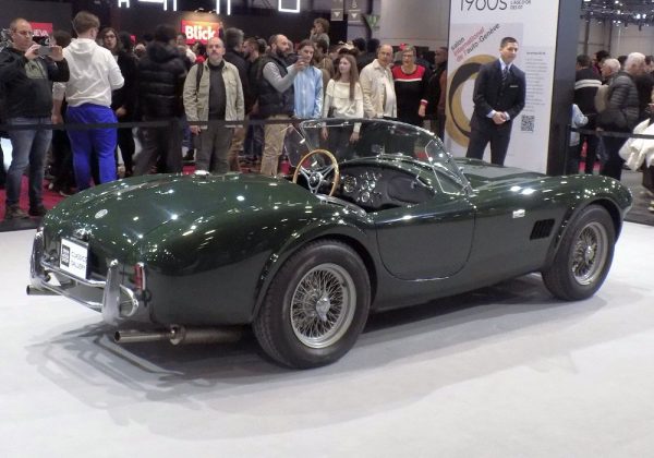 AC Cobra 260