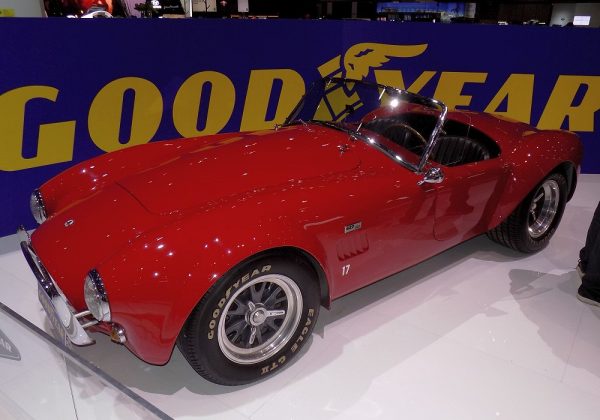 AC Cobra 427
