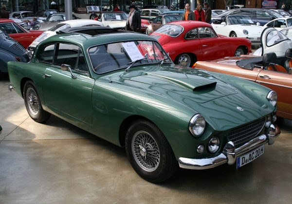 AC Greyhound