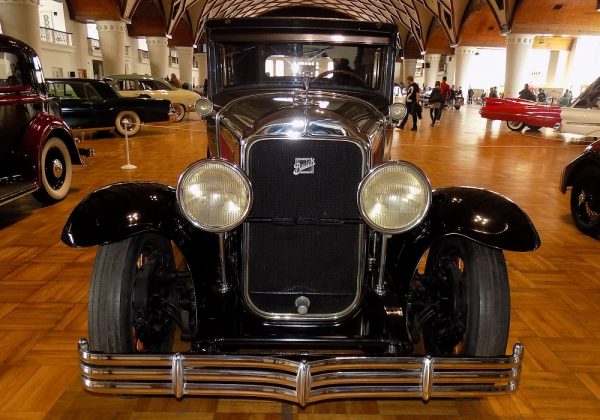 Buick 129 Sedan