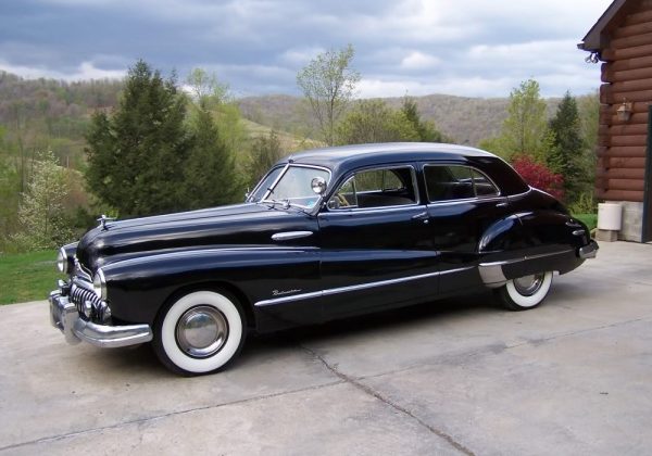 Buick Roadmaster 70 Sedan