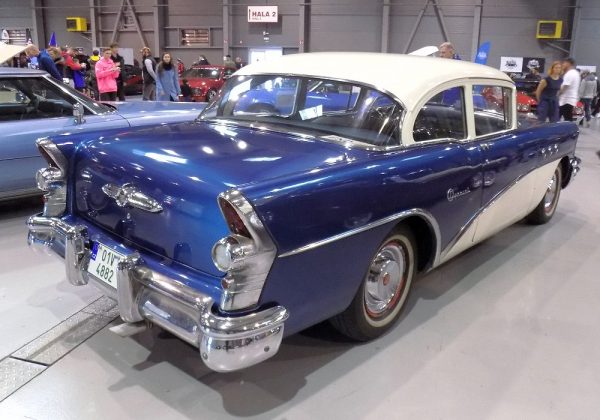 Buick Special 2-door Sedan Model 48