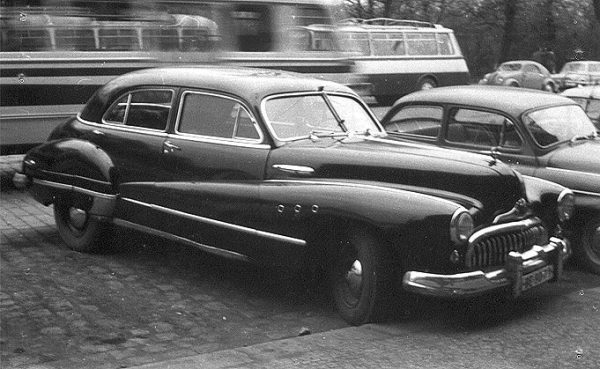 Buick Super Eight Series 50 Sedan