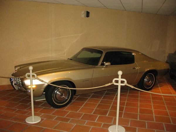 Chevrolet Camaro 250