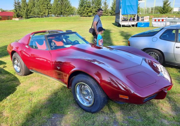 Chevrolet Corvette 180 HP