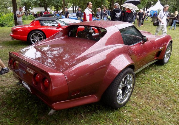 Chevrolet Corvette 210 HP