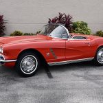 Chevrolet Corvette 327 V8 360 HP Convertible
