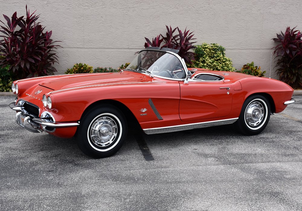 Chevrolet Corvette 327 V8 360 HP Convertible Chevrolet Corvette 327 V8 360 HP Convertible