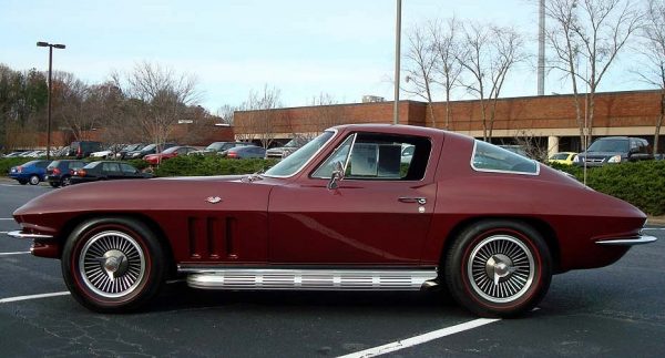 Chevrolet Corvette 427 Coupe 390 HP