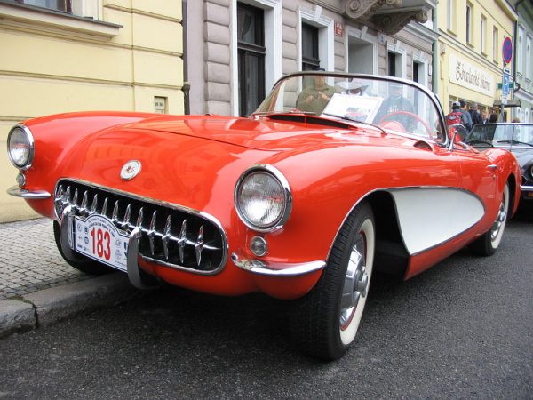 Chevrolet Corvette Roadster 225 HP