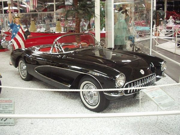 Chevrolet Corvette Roadster 240 HP