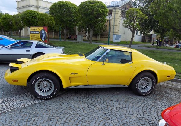 Chevrolet Corvette Stingray 350