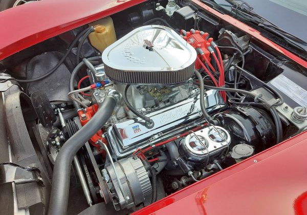 Chevrolet Corvette Stingray 350 Edelbrock