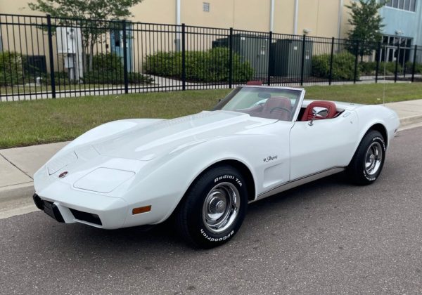 Chevrolet Corvette Stingray Convertible 350