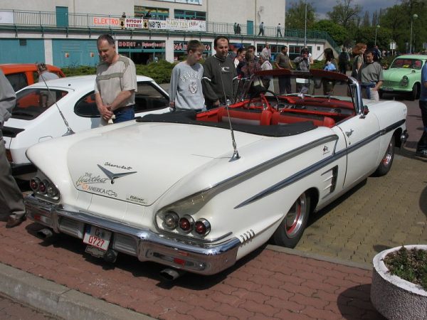 Chevrolet Impala Convertible 250 HP