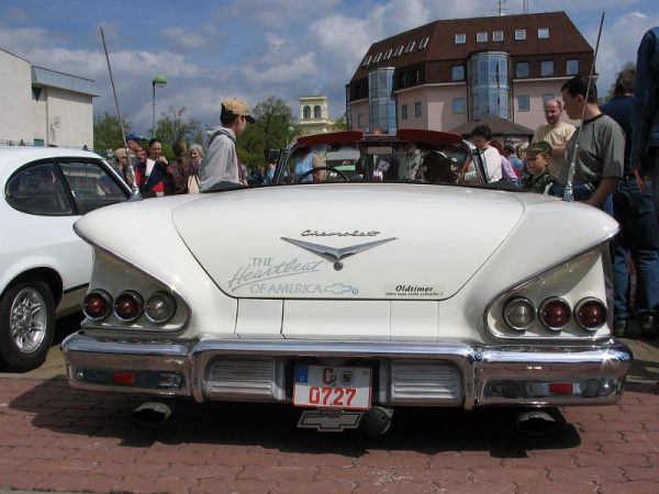 Chevrolet Impala Convertible 250 HP