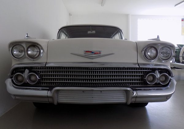 Chevrolet Impala Sport Coupe 230 HP