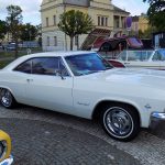 Chevrolet Impala SS Sport Coupe 327