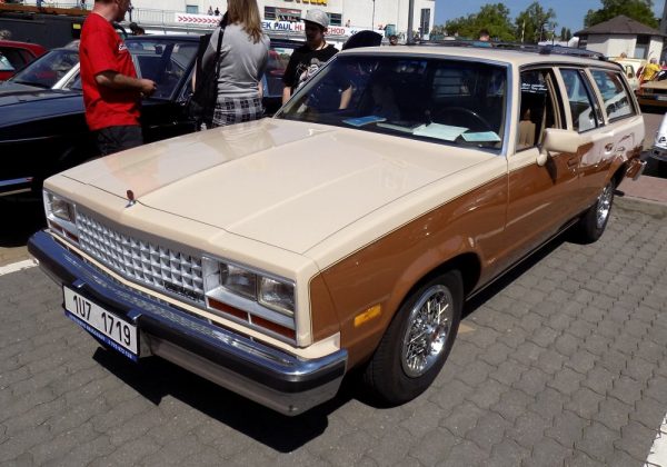Chevrolet Malibu Classic Station Wagon 4.4