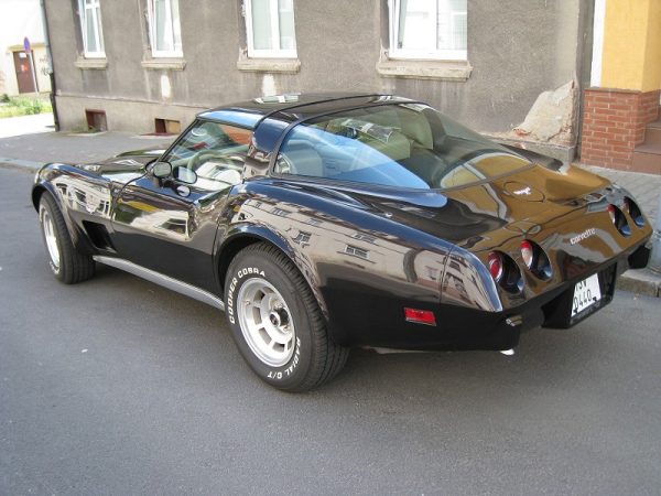 Chevrolet Corvette 195 HP