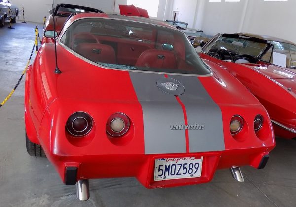 Chevrolet Corvette Stingray 185 HP