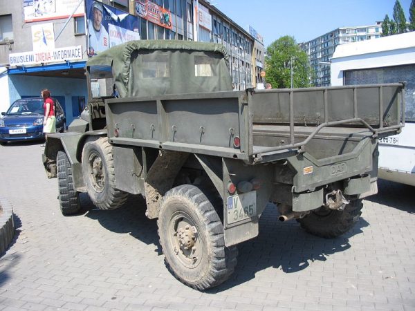 DAF YA126