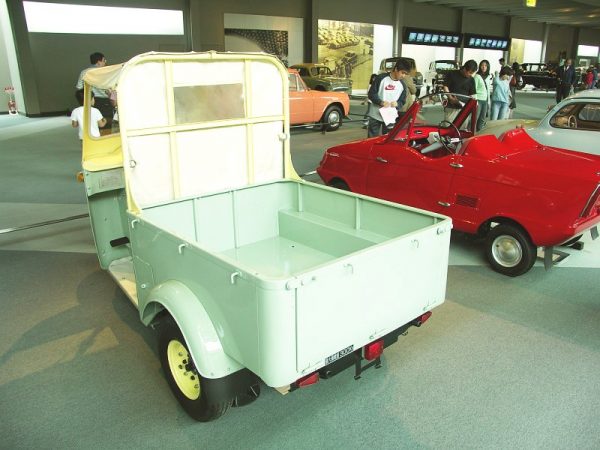 Daihatsu Midget DKA