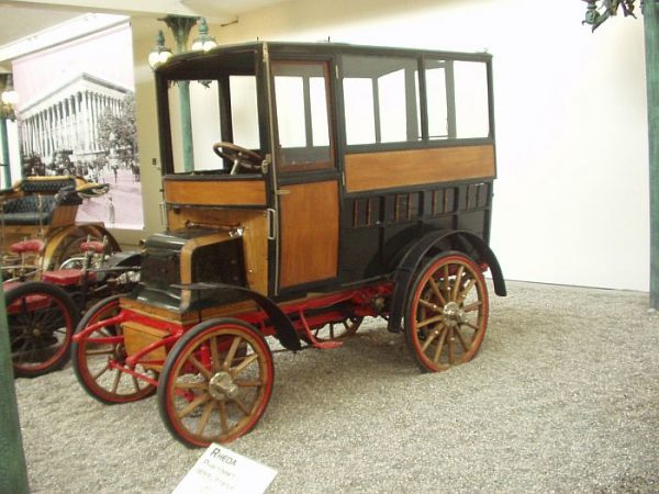 Daimler Bus