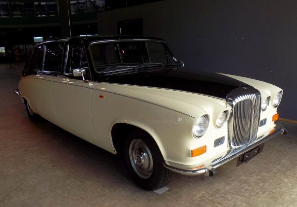 Daimler DS 420 Landaulette