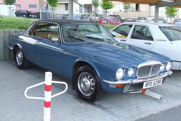 Daimler Sovereign 4.2 Litre Coupe MT