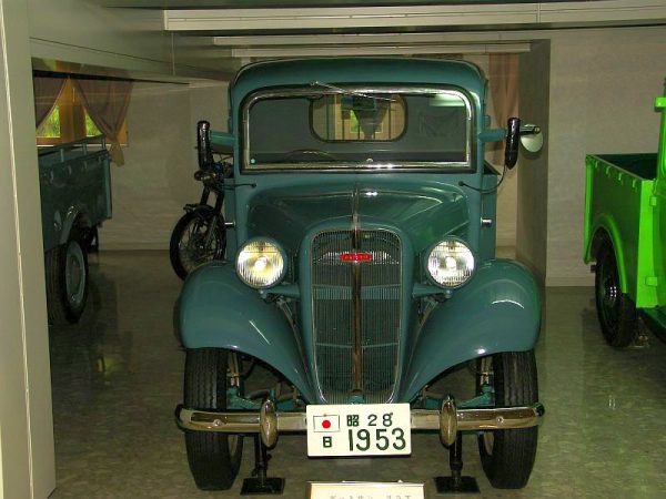 Datsun 25T Pickup