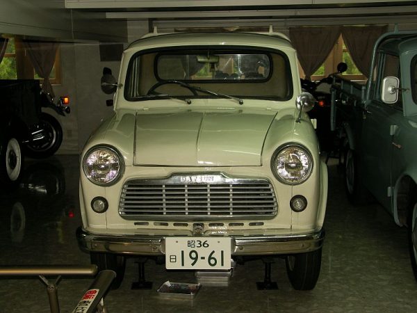 Datsun P221 Pickup