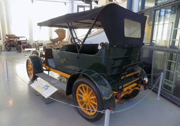 De Dion-Bouton 12 HP Phaeton
