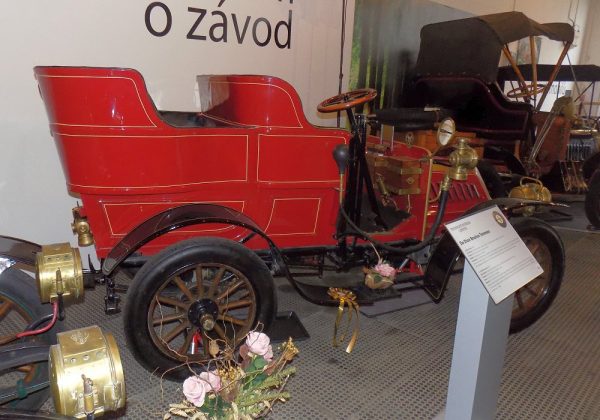 De Dion-Bouton 8 HP Tonneau