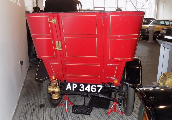 De Dion-Bouton 8 HP Tonneau