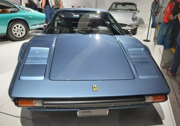Ferrari 308 GTB Vetroresina