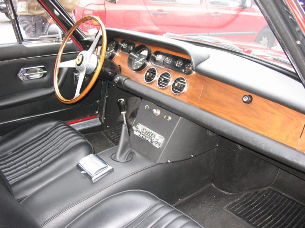Ferrari 330 GT 2+2