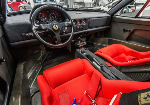 Ferrari F40