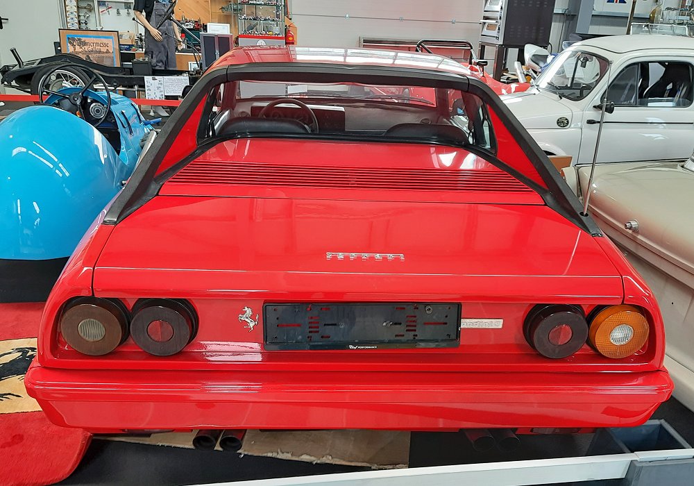 Ferrari Mondial 8