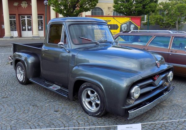 Ford F100 PickUp 390