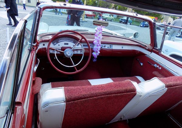 Ford Fairlane 500 Skyliner 312