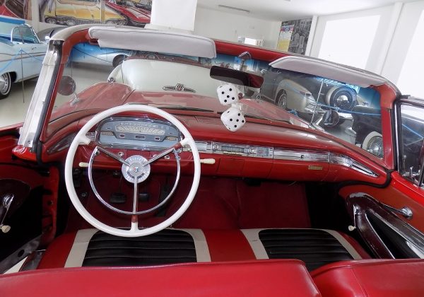 Ford Galaxie Sunliner 200 HP