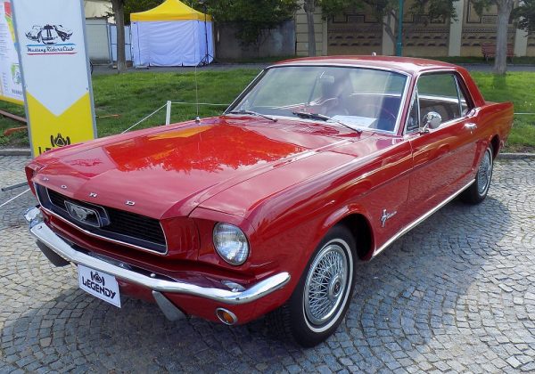 Ford Mustang 200 Coupe