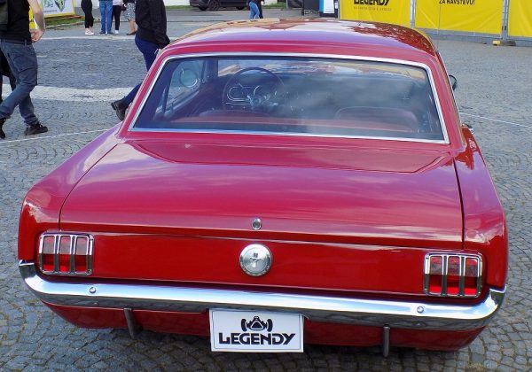 Ford Mustang 200 Coupe