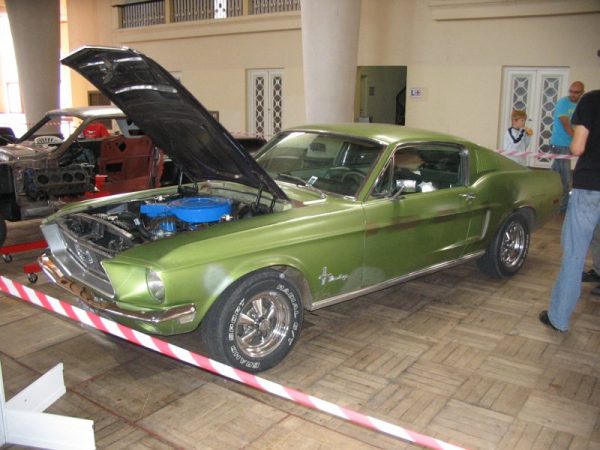 Ford Mustang 302 Fastback
