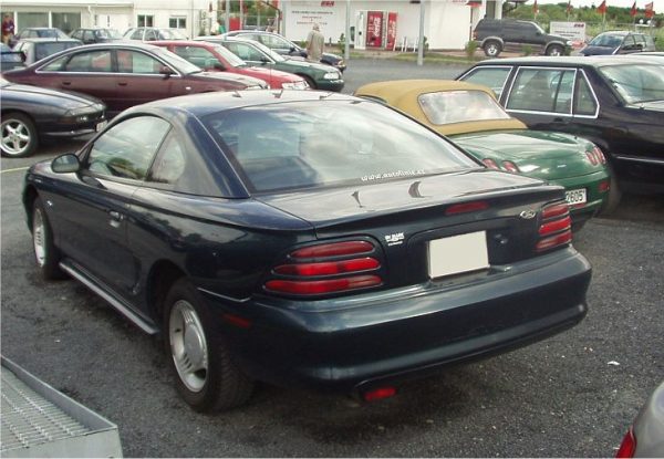 Ford Mustang 3.8