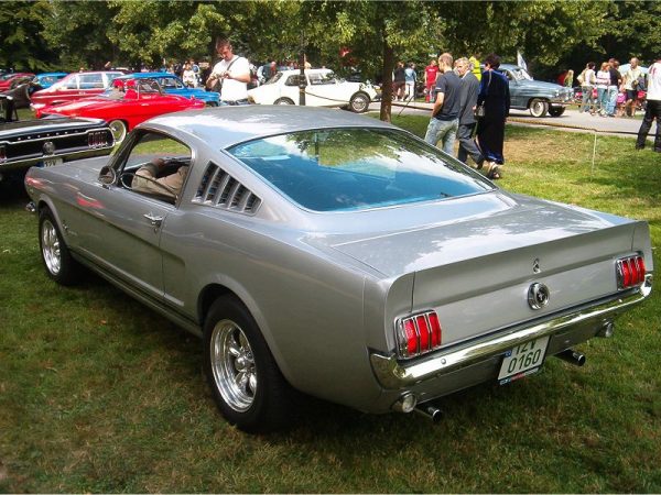 Ford Mustang Fastback 2+2 289