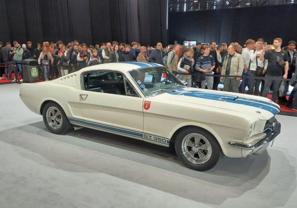 Ford Mustang Shelby GT 350