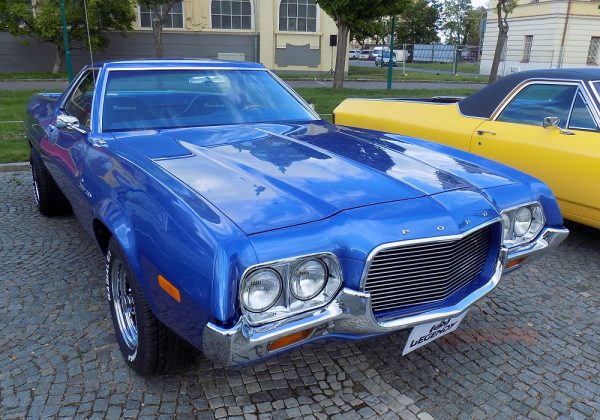 Ford Ranchero 500